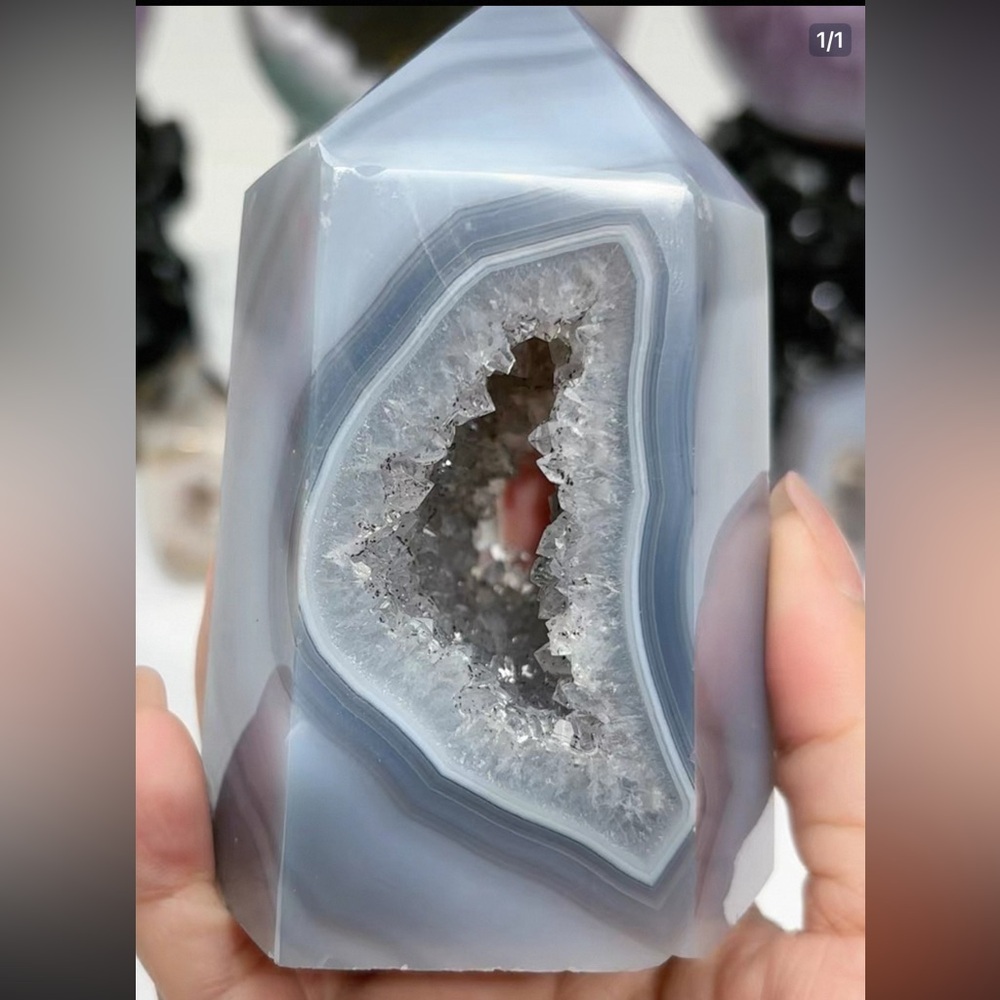 Gray and Blue Geode Crystal Decor 4×2.5×2 inches